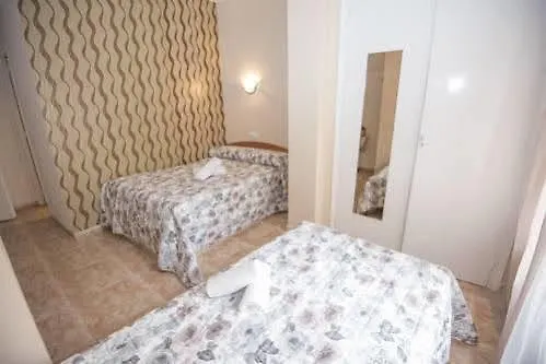 Hotel Hostal Fabiol Lloret de Mar
